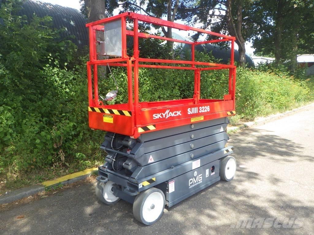 SkyJack SJ3226 Žirkliniai keltuvai