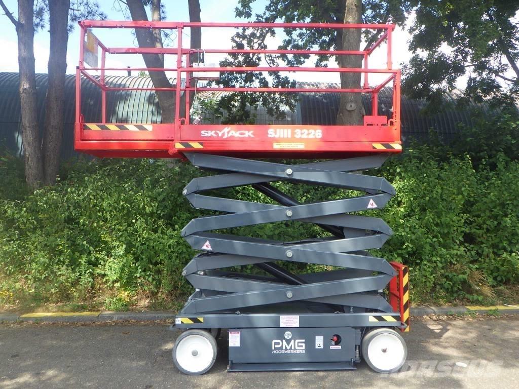 SkyJack SJ3226 Žirkliniai keltuvai