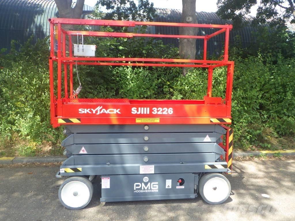 SkyJack SJ3226 Žirkliniai keltuvai