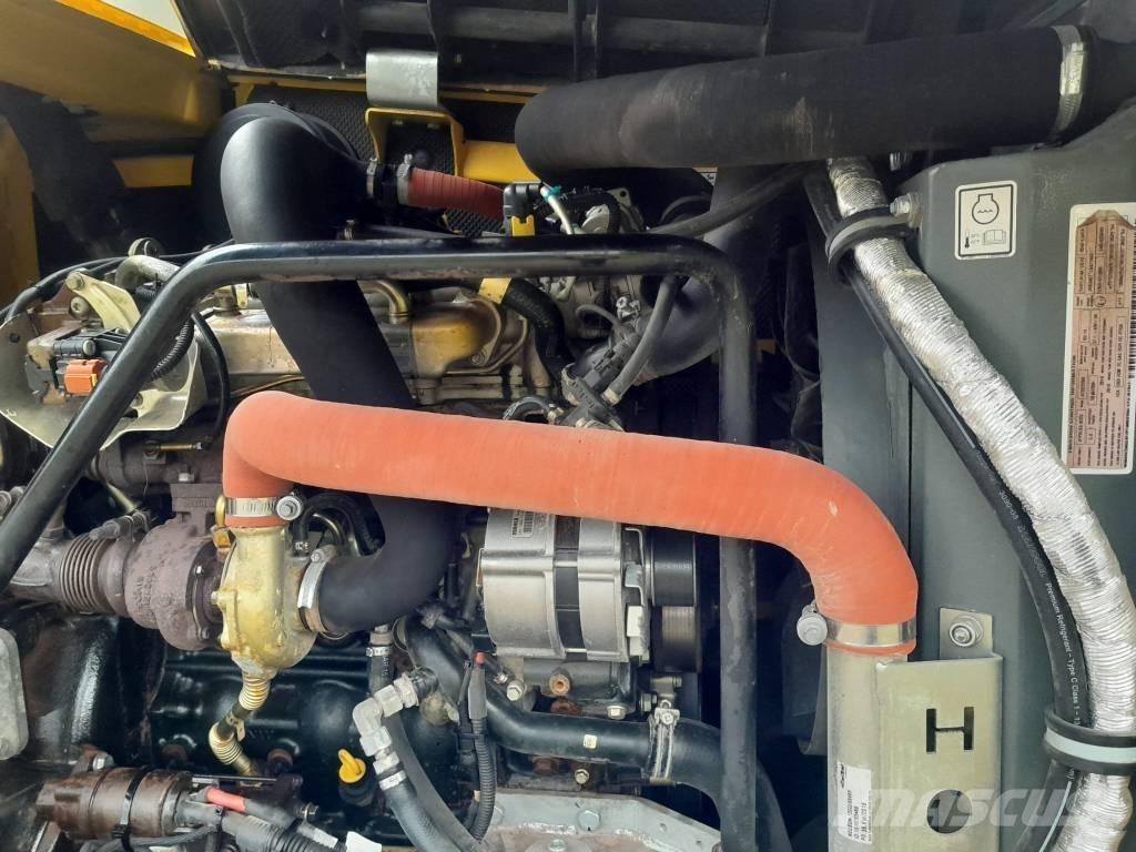 Wacker Neuson EW100 Ratiniai ekskavatoriai