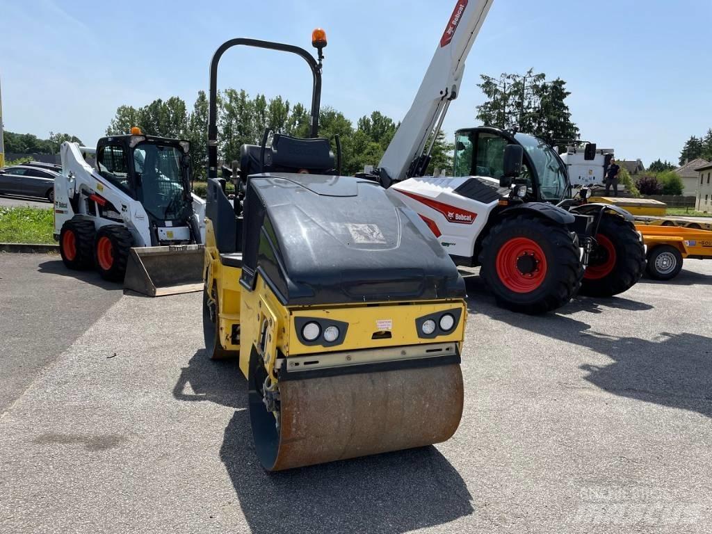 Bomag BW 100 AD-5 Porinių būgnų volai