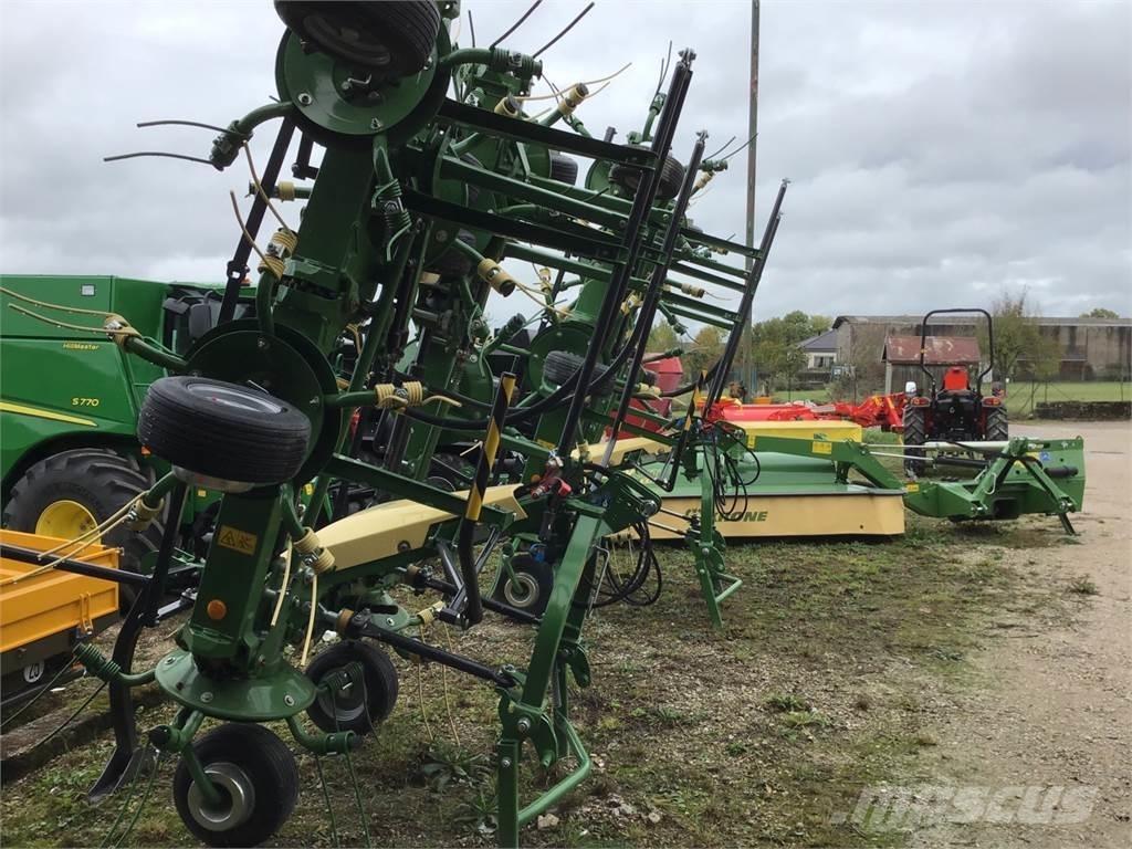 Krone Vendro 820 Šieno grėbliai ir vartytuvai