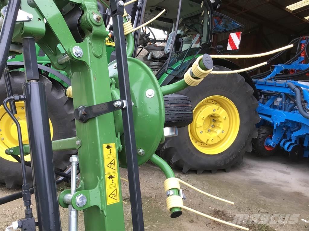 Krone Vendro 820 Šieno grėbliai ir vartytuvai