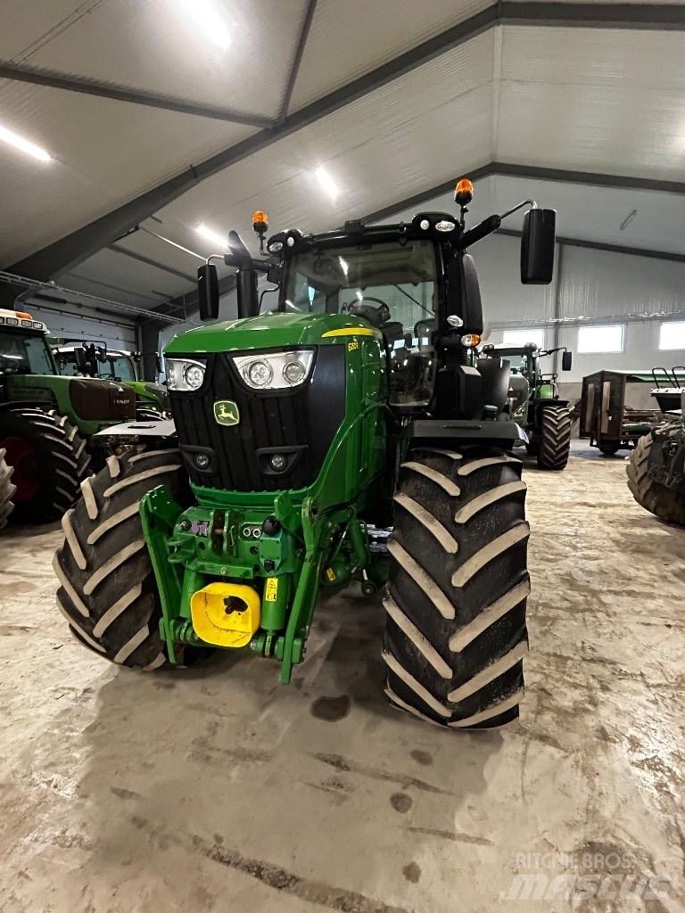 John Deere 6250r Traktoriai