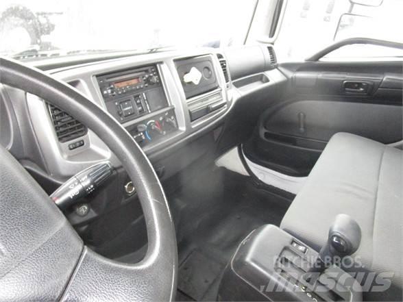 Hino 338 Kombinuotos paskirties / vakuuminiai sunkvežimiai