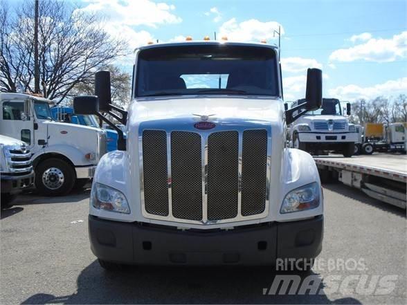Peterbilt 579 Naudoti vilkikai