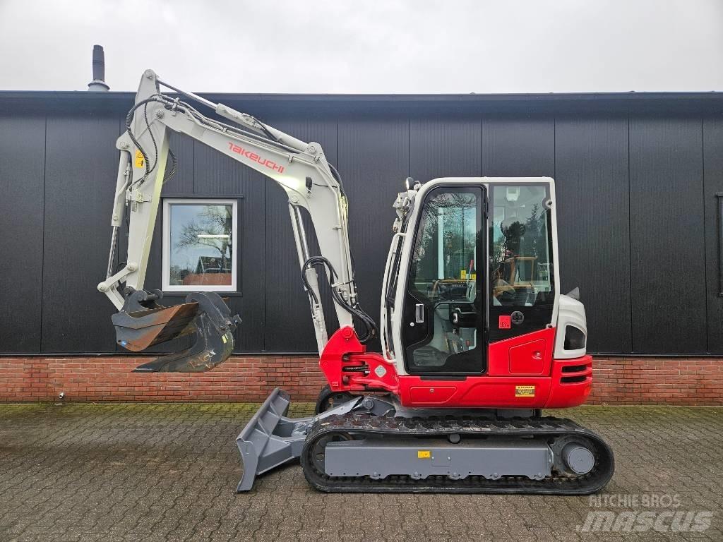 Takeuchi TB250-2 Atliekų / pramoniniai krautuvai