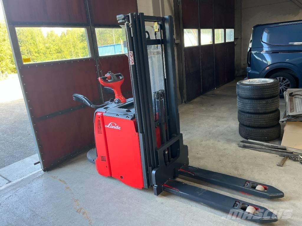 Linde D 14 AP Savaeigiai rietuvai