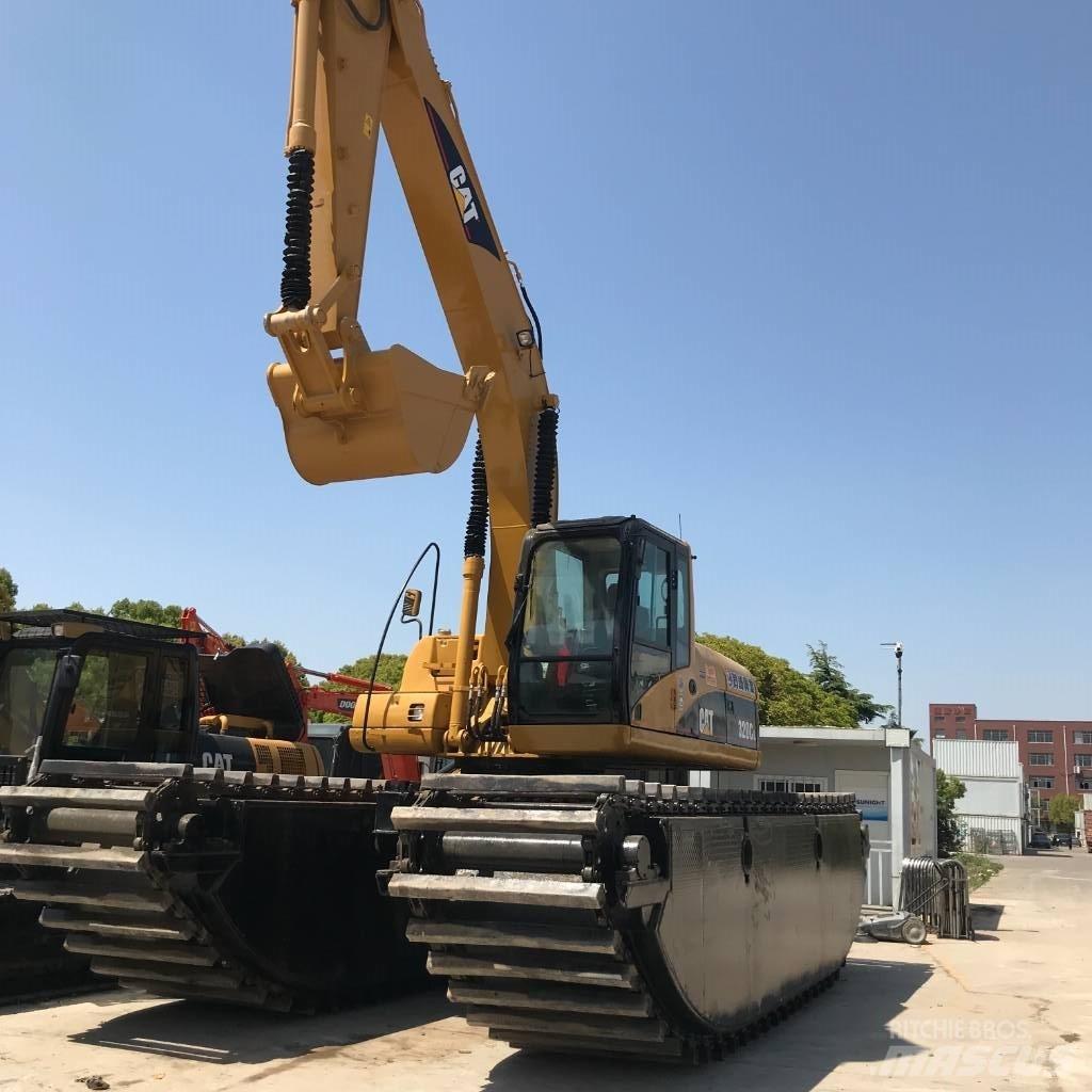 CAT 320 C L Amfibiniai ekskavatoriai