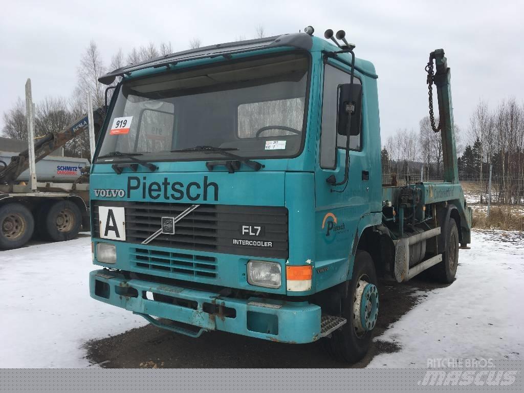 Volvo FL7 Sunkvežimiai su keliamuoju kabliu