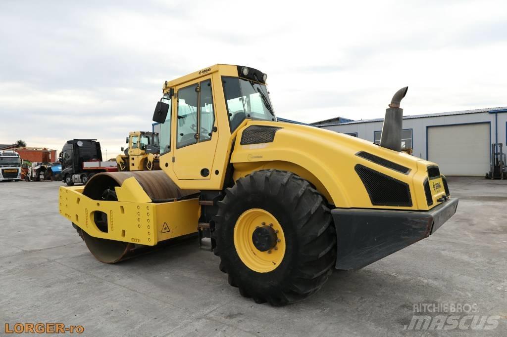 Bomag BW 216 D H-4 Vieno būgno volai