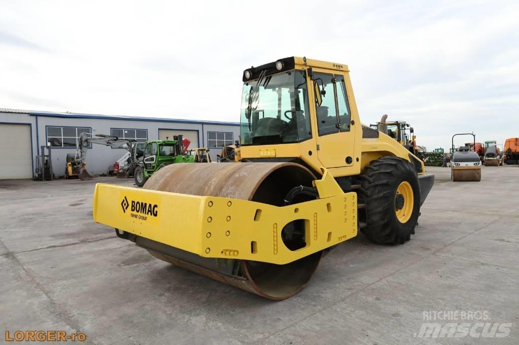 Bomag BW 216 D H-4 Vieno būgno volai