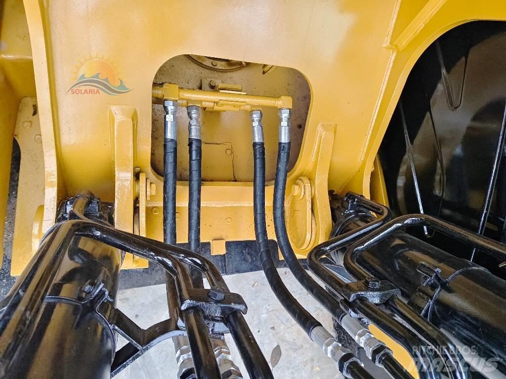CAT 330 D 2L Vikšriniai ekskavatoriai