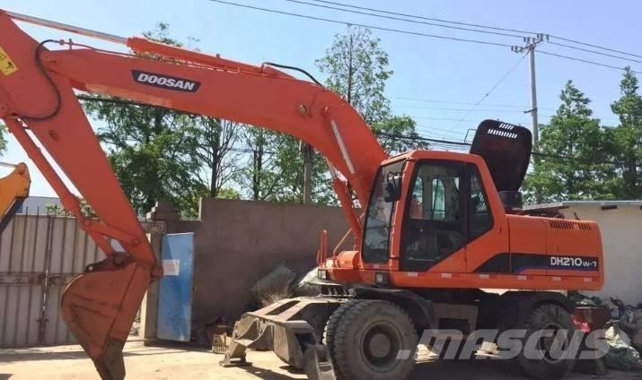 Doosan DH210W-7 Ratiniai ekskavatoriai