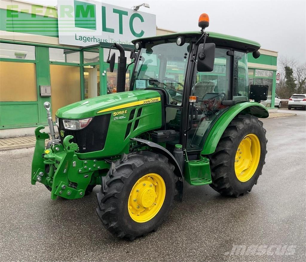 John Deere 5058E Traktoriai
