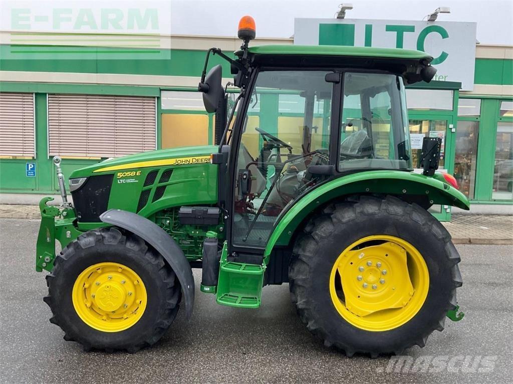 John Deere 5058E Traktoriai