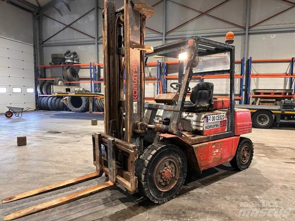 Komatsu FD 35 Dyzeliniai krautuvai