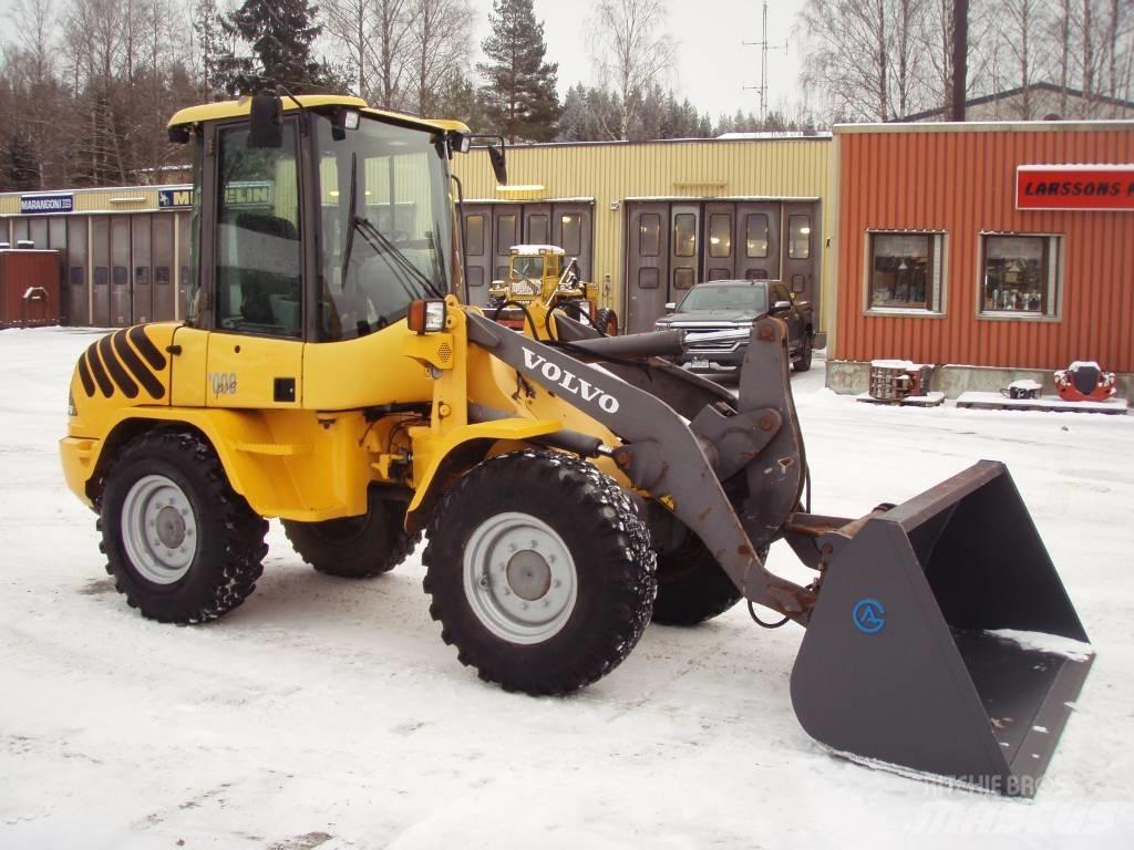 Volvo L 30 B Pro Naudoti ratiniai krautuvai