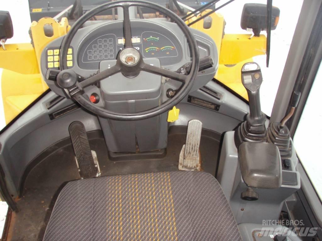 Volvo L 30 B Pro Naudoti ratiniai krautuvai