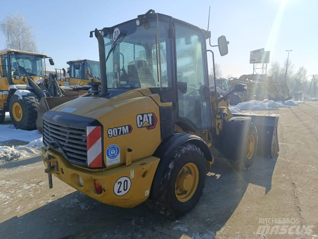 CAT 907 M Naudoti ratiniai krautuvai
