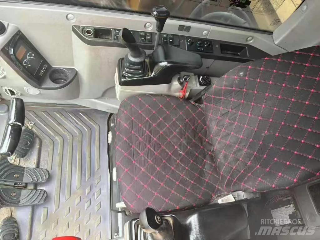 Volvo ec80D Vikšriniai ekskavatoriai