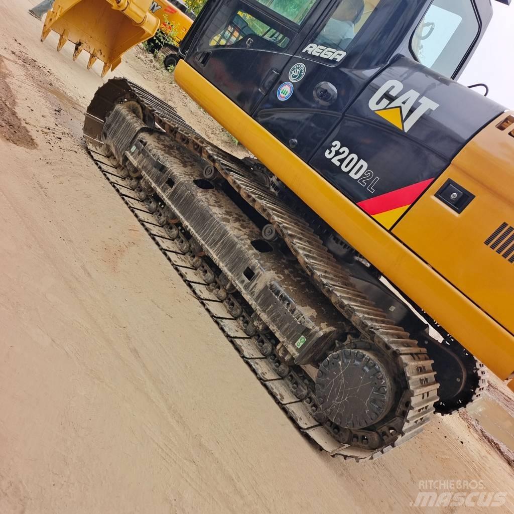 CAT 320D Vikšriniai ekskavatoriai
