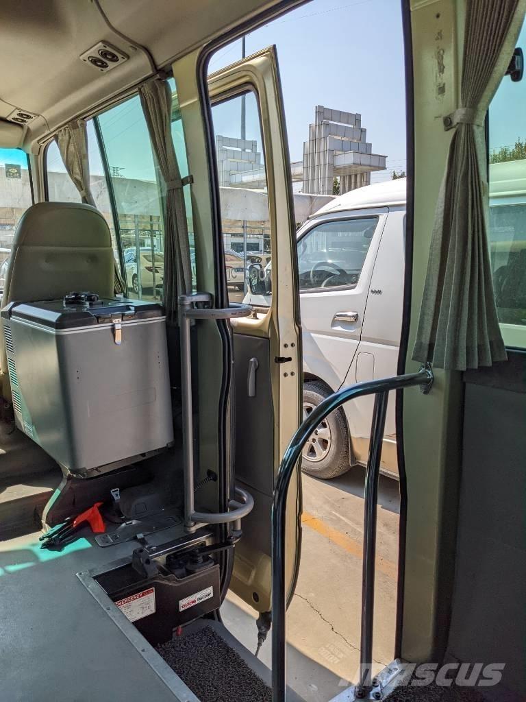  Toyoya Coaster Bus Mikroautobusai