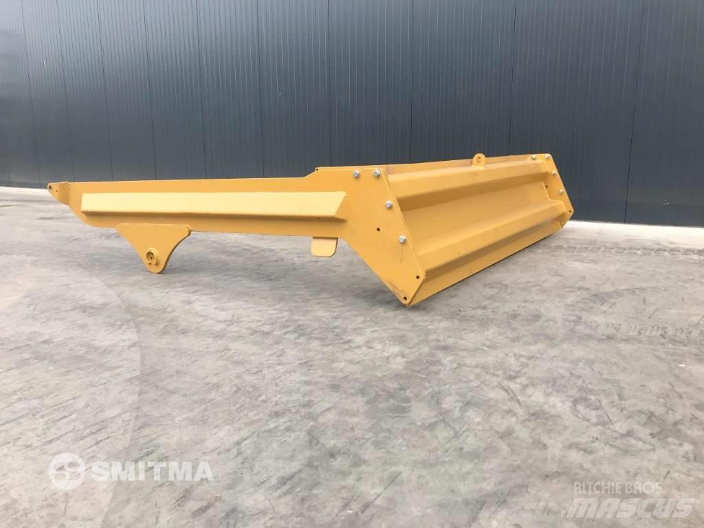 Volvo A30G Galiniai žibintai