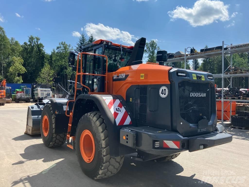 Doosan DL 320-7 Naudoti ratiniai krautuvai