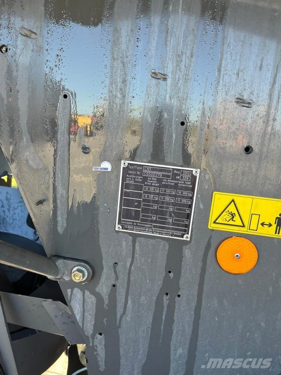 CLAAS Lexion 750 Derliaus nuėmimo kombainai