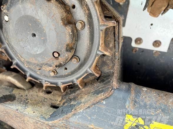 Bobcat T770 Krautuvai su šoniniu pasukimu
