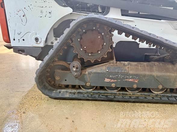 Bobcat T870 Krautuvai su šoniniu pasukimu