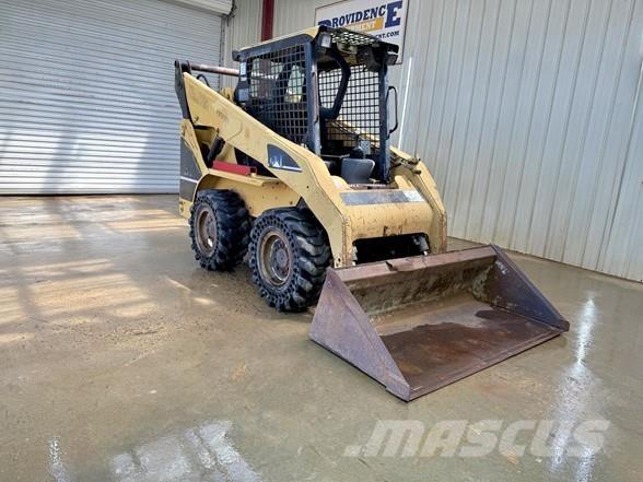CAT 262B Krautuvai su šoniniu pasukimu
