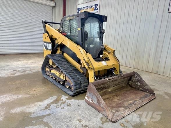 CAT 289D Krautuvai su šoniniu pasukimu