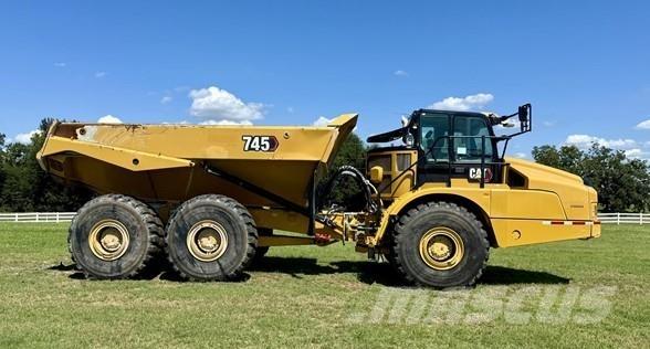 CAT 745 Karjeriniai savivarčiai