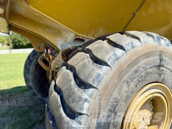 CAT 745 Karjeriniai savivarčiai