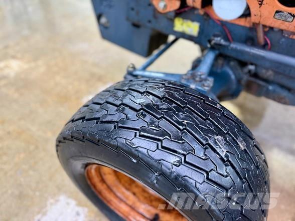 Kubota B7100 Traktoriai