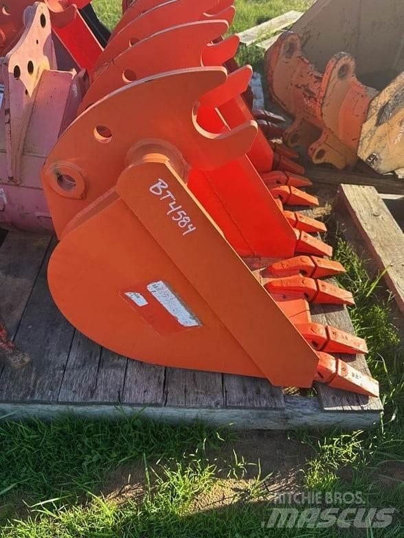 Kubota BT4584 Kaušai