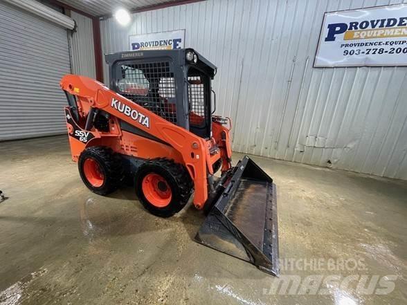 Kubota SSV65 Krautuvai su šoniniu pasukimu