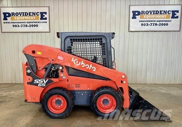 Kubota SSV65 Krautuvai su šoniniu pasukimu