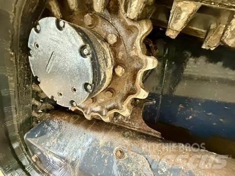 Kubota SVL75 Krautuvai su šoniniu pasukimu