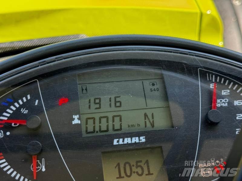 CLAAS AXION 870 Traktoriai