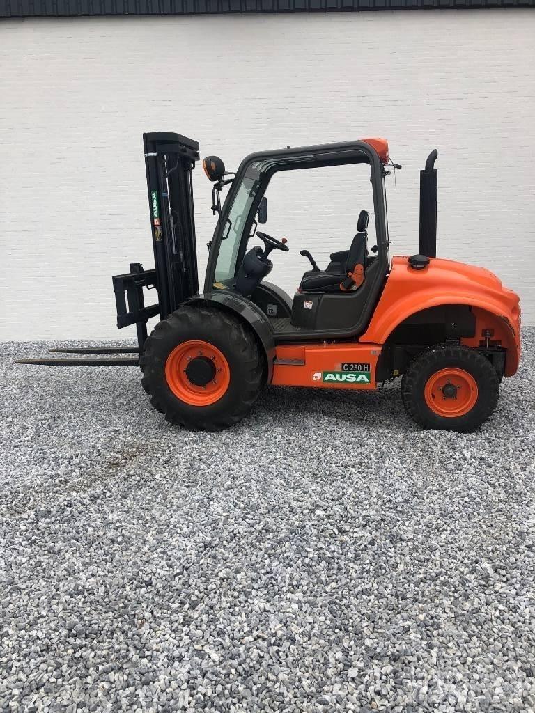 Ausa C 250 H X2 Dyzeliniai krautuvai