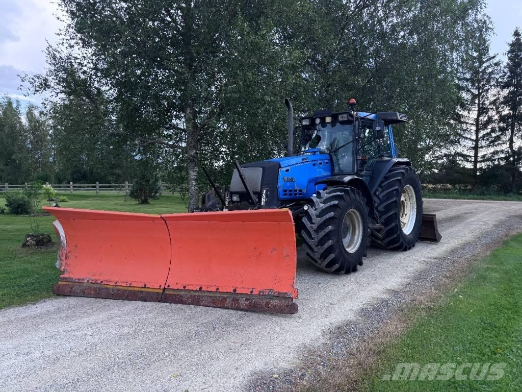 Valtra 8400-4 Traktoriai