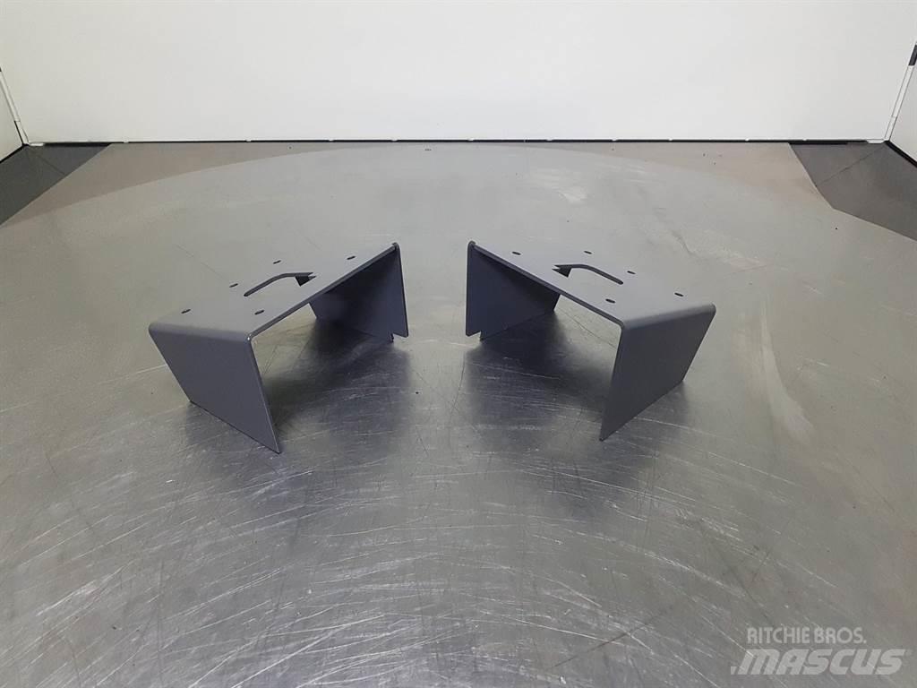 Ahlmann 4102467A Kabinos ir interjeras