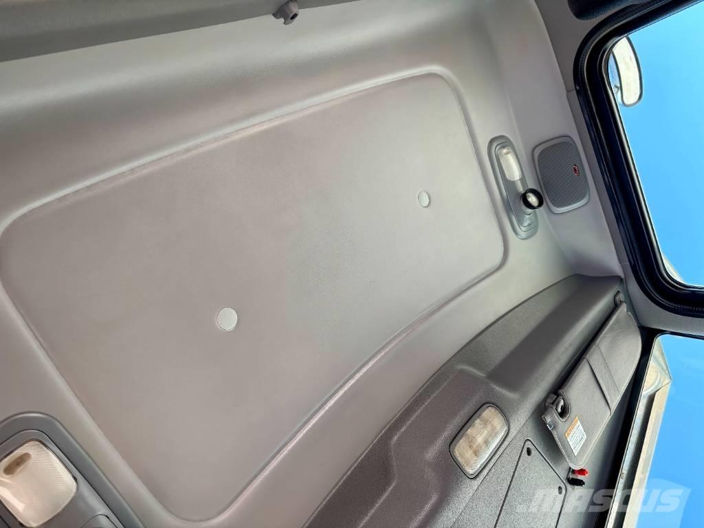 Peterbilt 389 Naudoti vilkikai