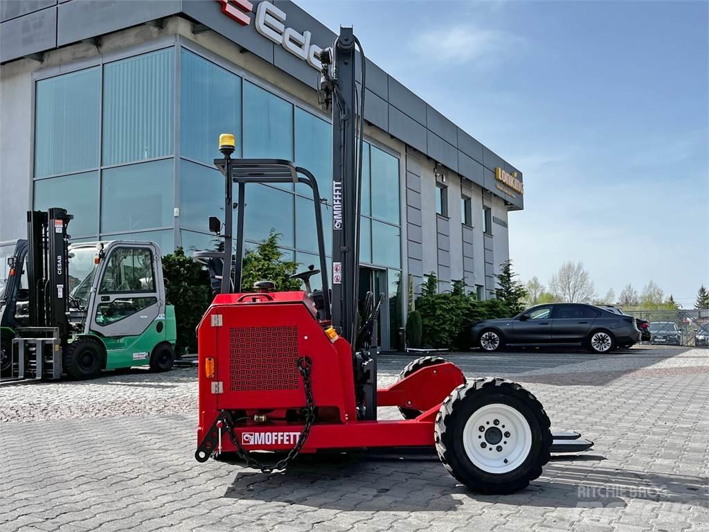 Moffett M3 20.3 Šakiniai krautuvai - Kita