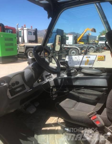 JCB 520-40 Teleskopiniai krautuvai žemės ūkiui
