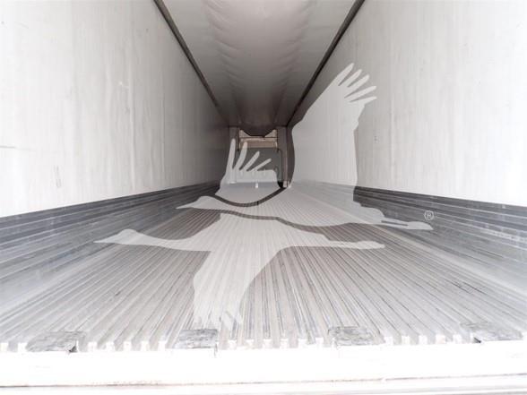 Utility 3000R Puspriekabės su izoterminiu kėbulu