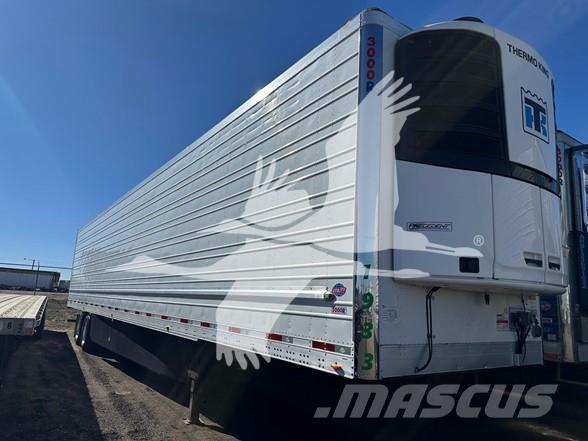 Utility 3000R Puspriekabės su izoterminiu kėbulu